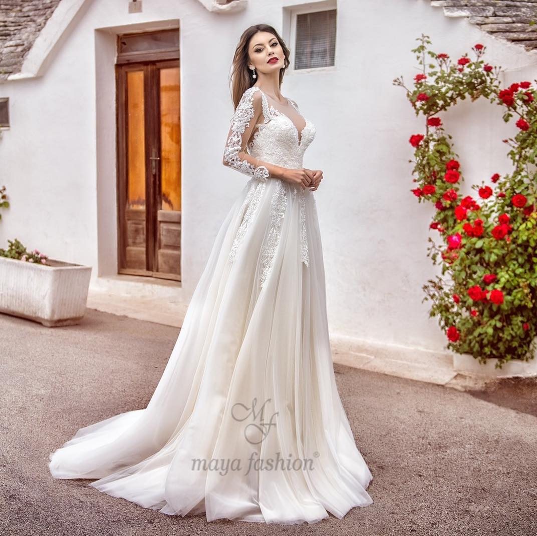 BRAND-ROMÂNESC-MAYA-FASHION-BRANDOTECA-CREATIE-VESTIMENTARA